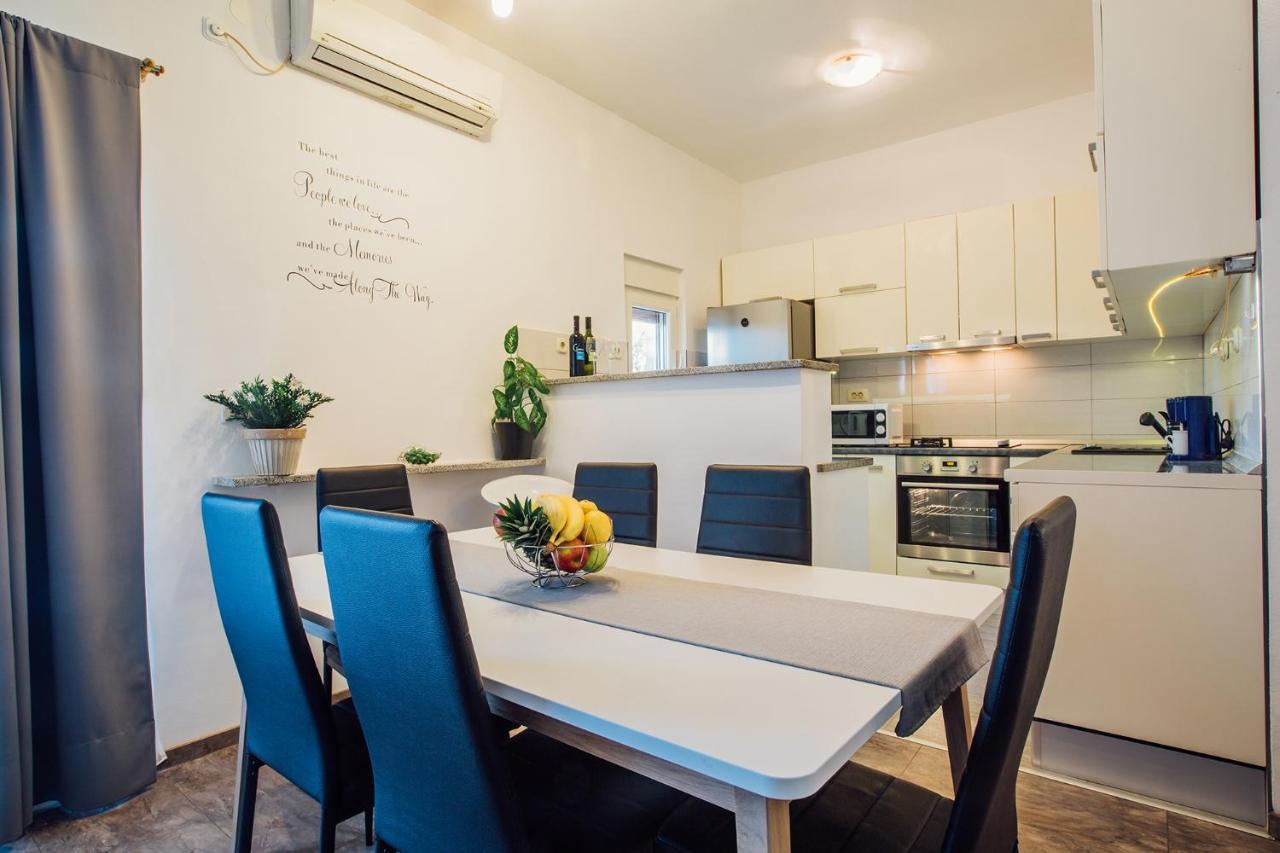 Apartments Essentia Podstrana Zewnętrze zdjęcie